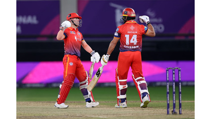 David Warner's Heroics Propel Dubai Capitals into DP World ILT20 Playoffs