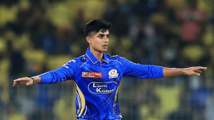 Mumbai Indians Sign Raghu Sharma for IPL 2025 | Injury Replacement for Vignesh Puthur
