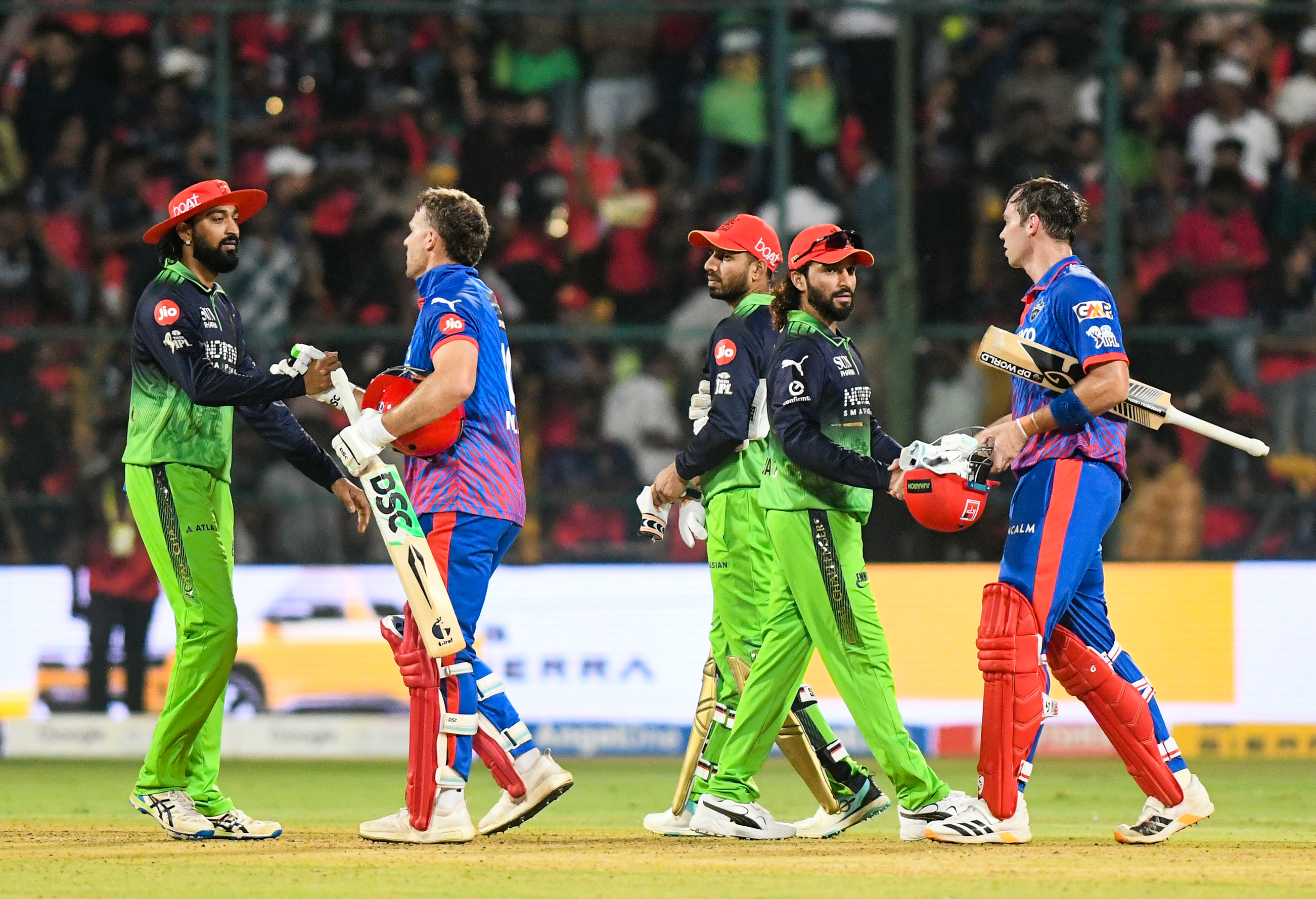RCB vs DC Match Breakdown IPL 2026: Powerplay, Middle Overs & Death Overs Analysis