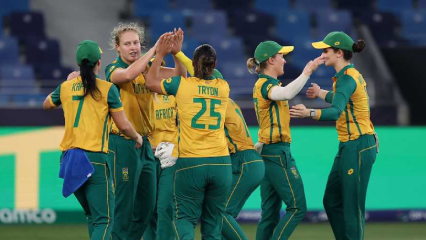 South Africa see off Bangladesh to climb top of Group B